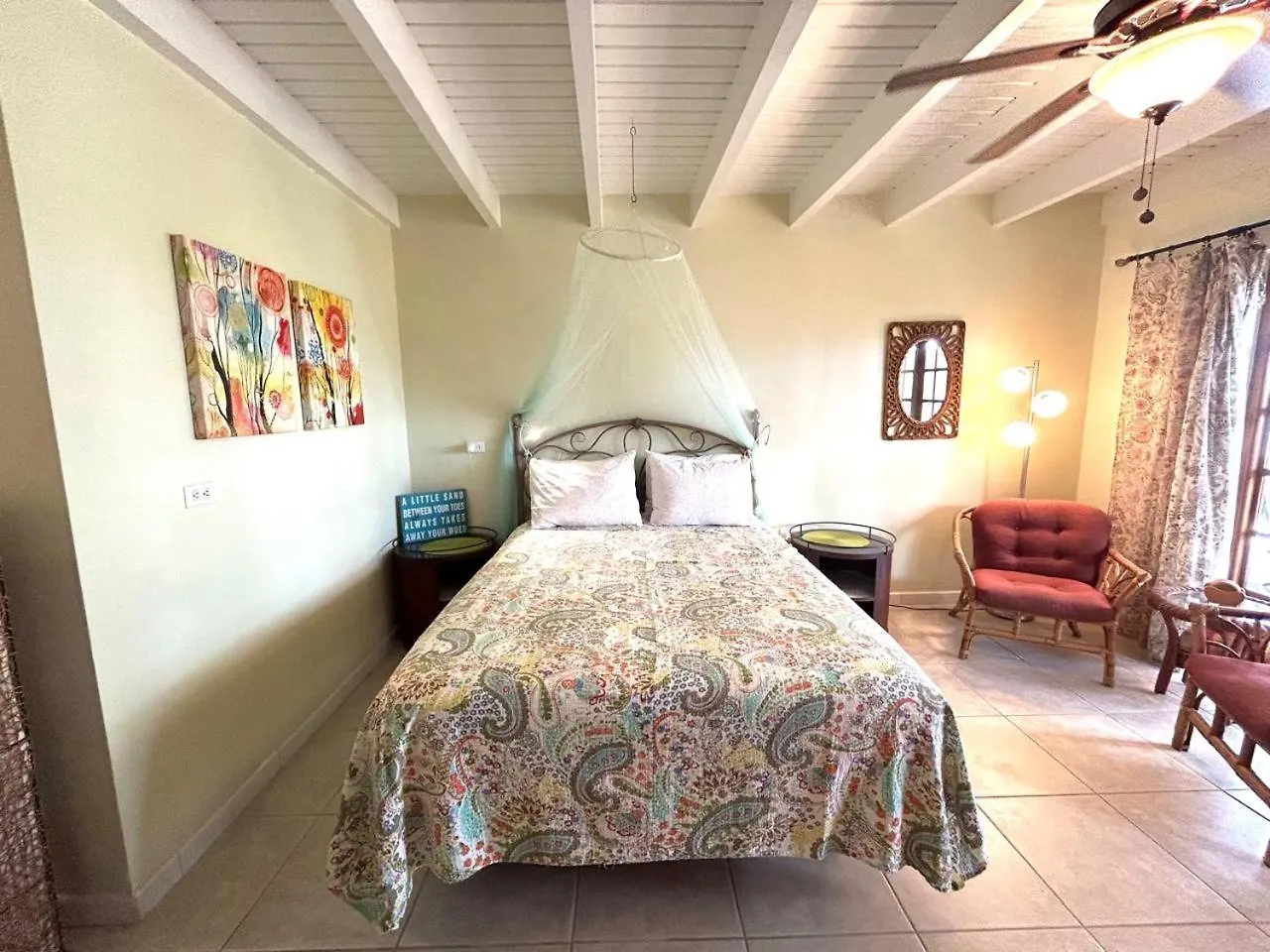 Paradera Palms Apt 1